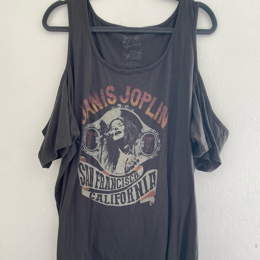 Janis Joplin Cold Shoulder Shirt- Size 4- Torrid- NWOT